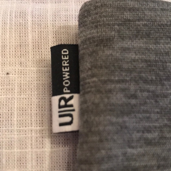 Brand New The North Face U|R Powered Gray Gloves - Picture 4 of 10